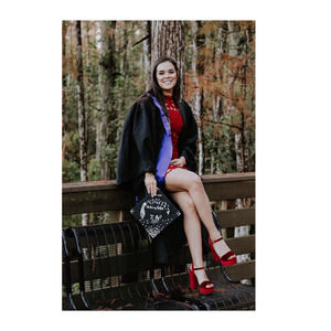 Meet your Posher, Aura